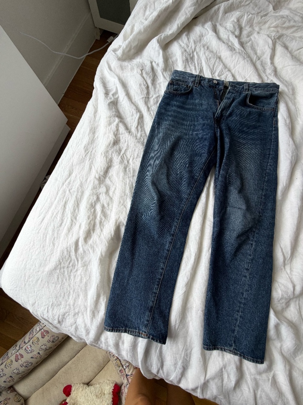 Toteme Twisted Seam Cropped Jeans